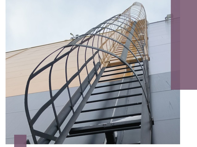 Изготовление и монтаж пожарных лестниц в Новодвинске профессионально