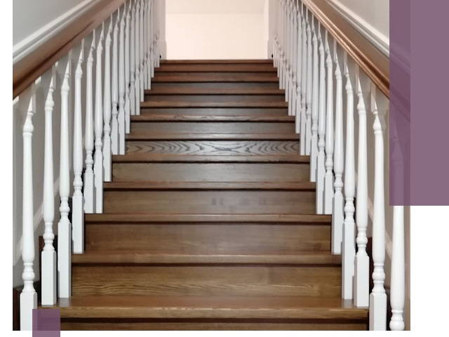 Лестницы из ясеня на заказ в Новодвинске — изготовление и монтаж