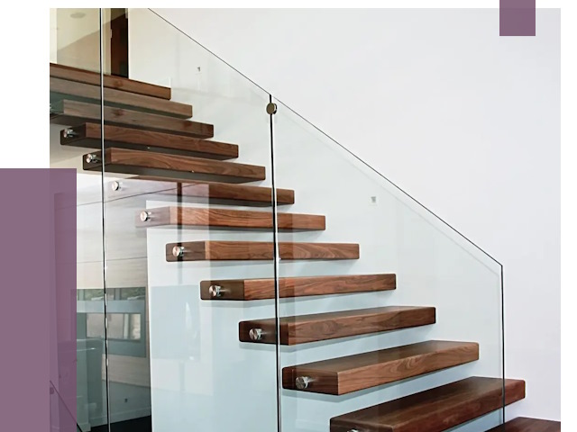 Стеклянные перила для лестницы в Новодвинске от 14829 руб.