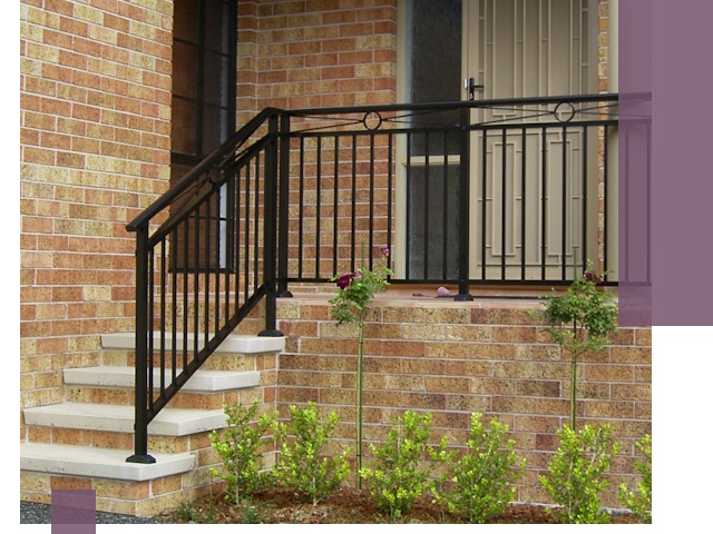 Уличные перила из металла под ключ в Новодвинске