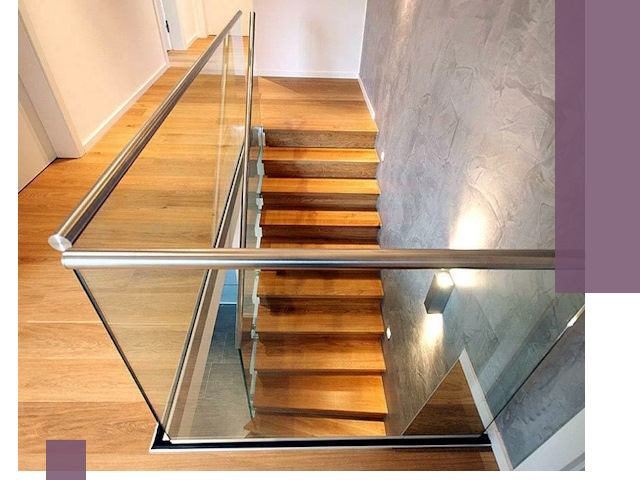 Перила для лестницы в доме — изготовление и монтаж в Новодвинске