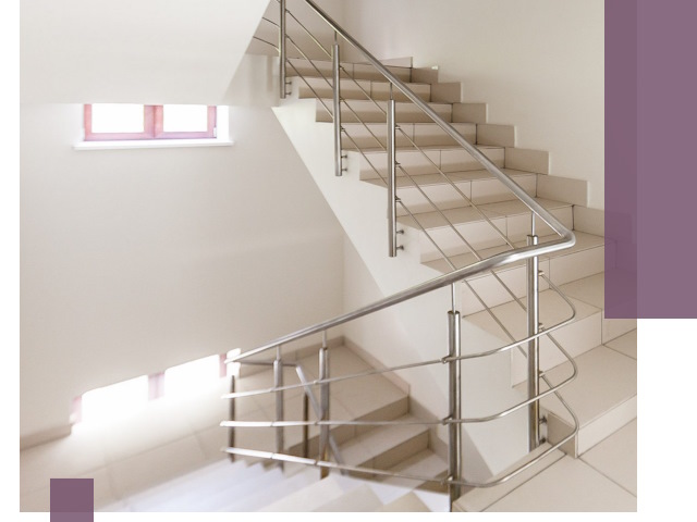 Установка и замена перил в подъезде в Новодвинске