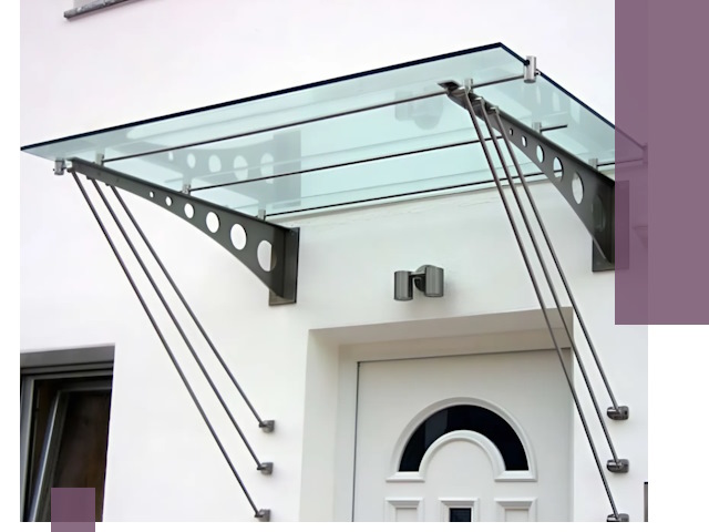 Козырьки над входом под ключ в Новодвинске — изготовление и монтаж
