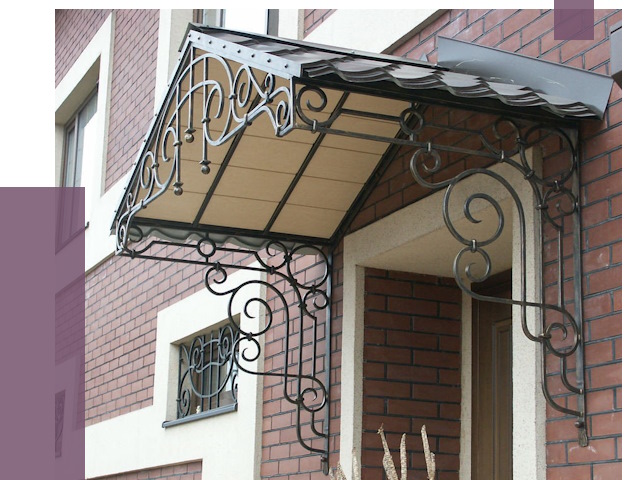 Двускатные козырьки в Новодвинске под ключ от 12784 руб.