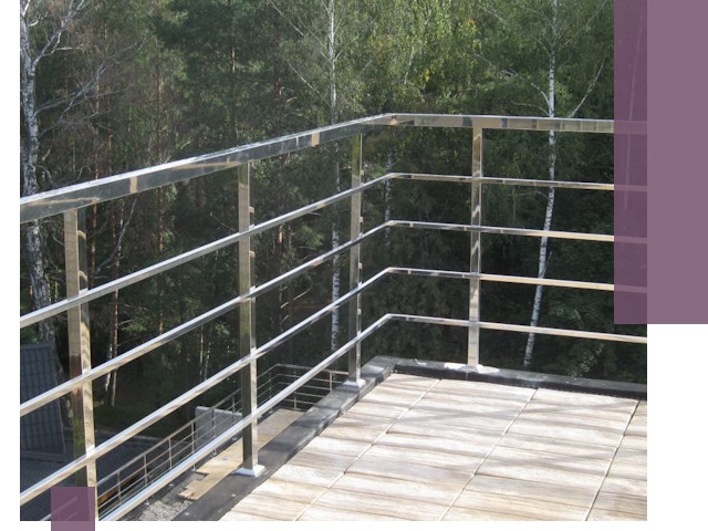 Парапеты из нержавеющей стали в Новодвинске — изготовление и монтаж