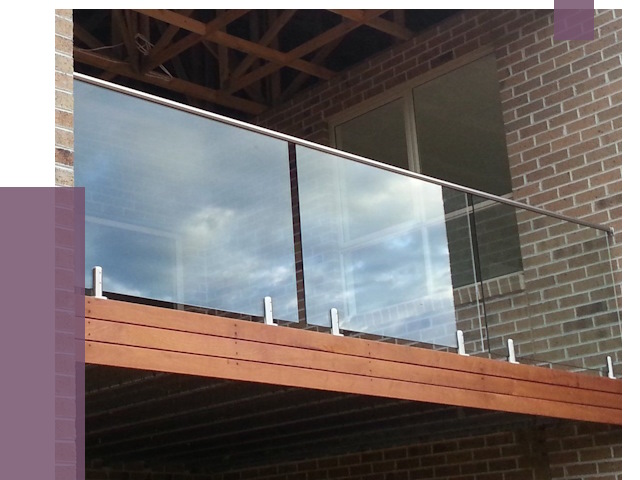 Стеклянные парапеты на крыше и террасе в Новодвинске от 11505 руб. | ПРОЛЁТ-Нвд