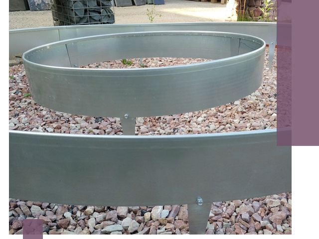 Нержавеющие бордюры под ключ в Новодвинске — изготовление и монтаж