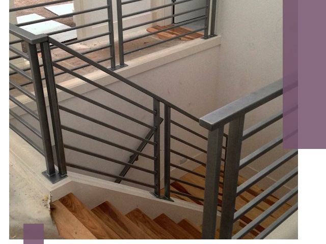 Изготовление поручней из металла и дерева в Новодвинске